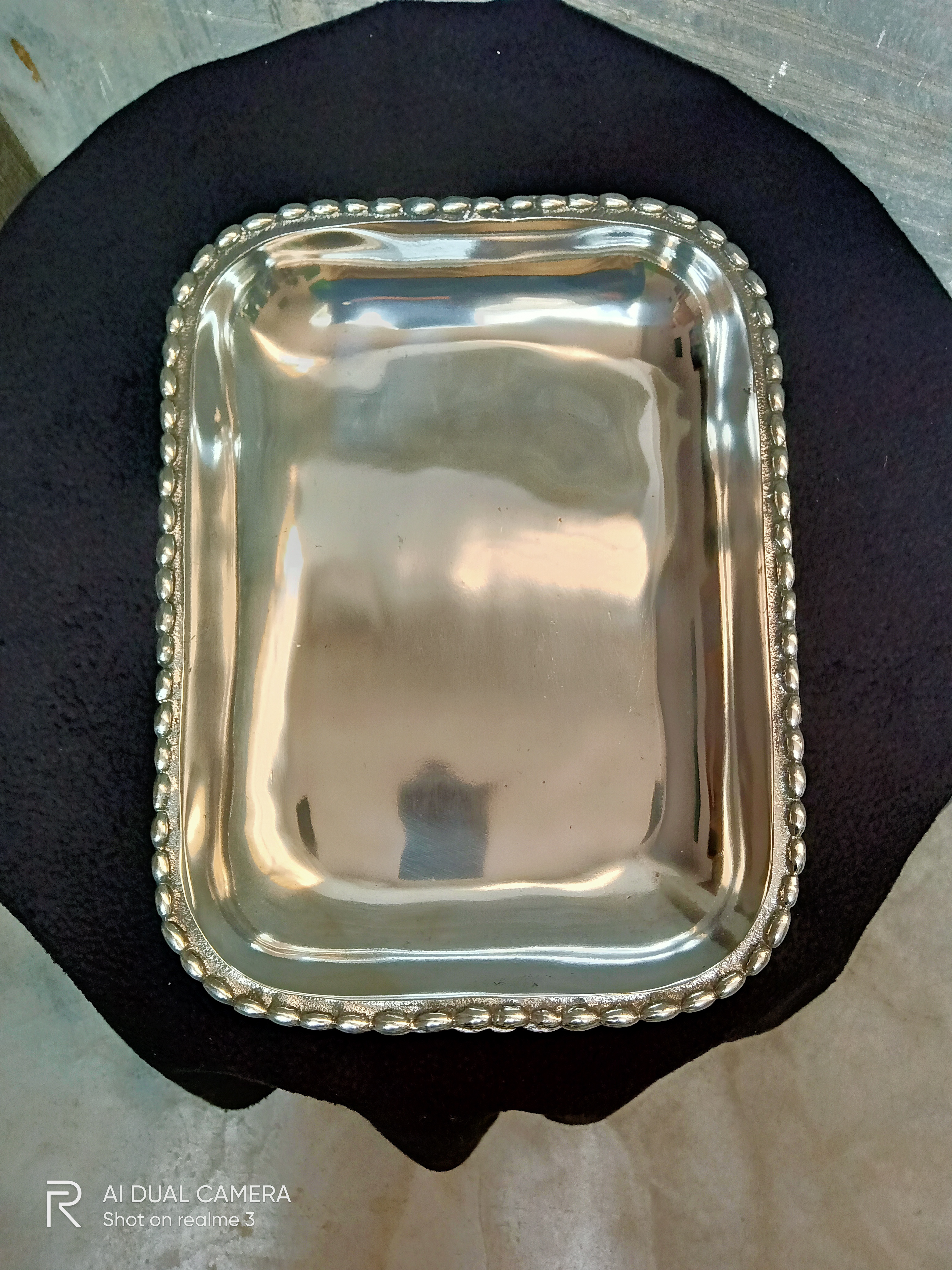 Hammered Rim Leaf Platter